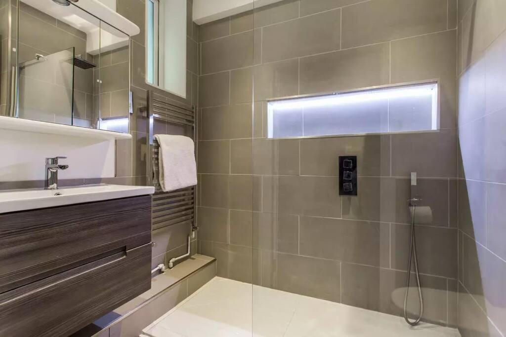 Canal-Side Apartment In Shoreditch Londyn Zewnętrze zdjęcie